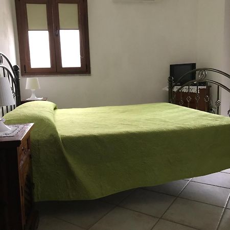 Affittacamere Peonia Oliena Dış mekan fotoğraf