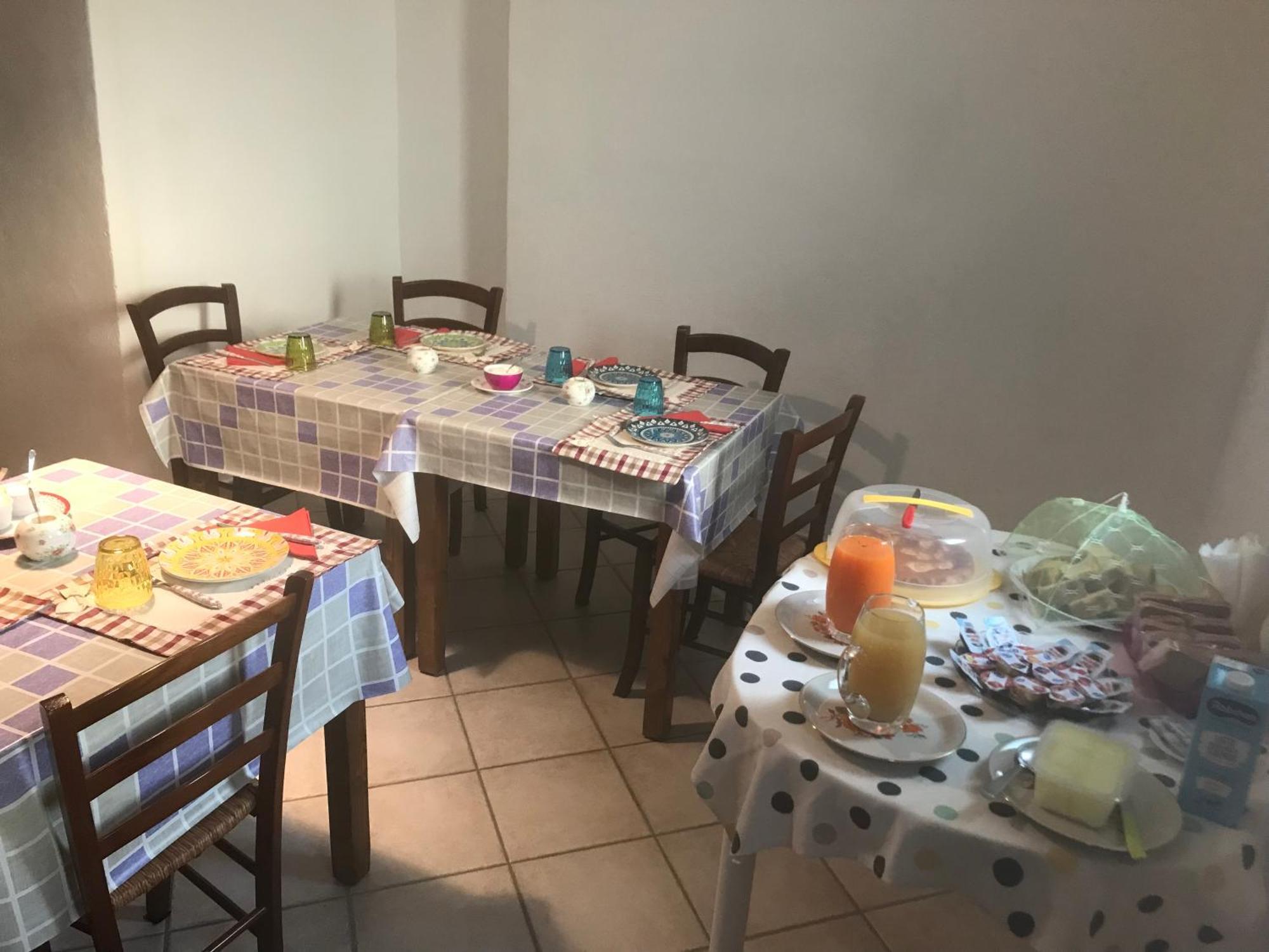 Affittacamere Peonia Oliena Dış mekan fotoğraf
